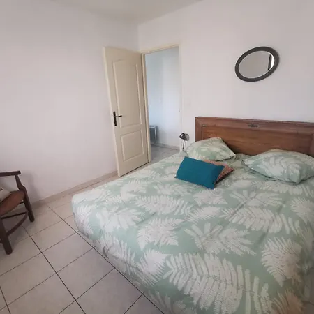 Maison Ensoleillée Au Calme